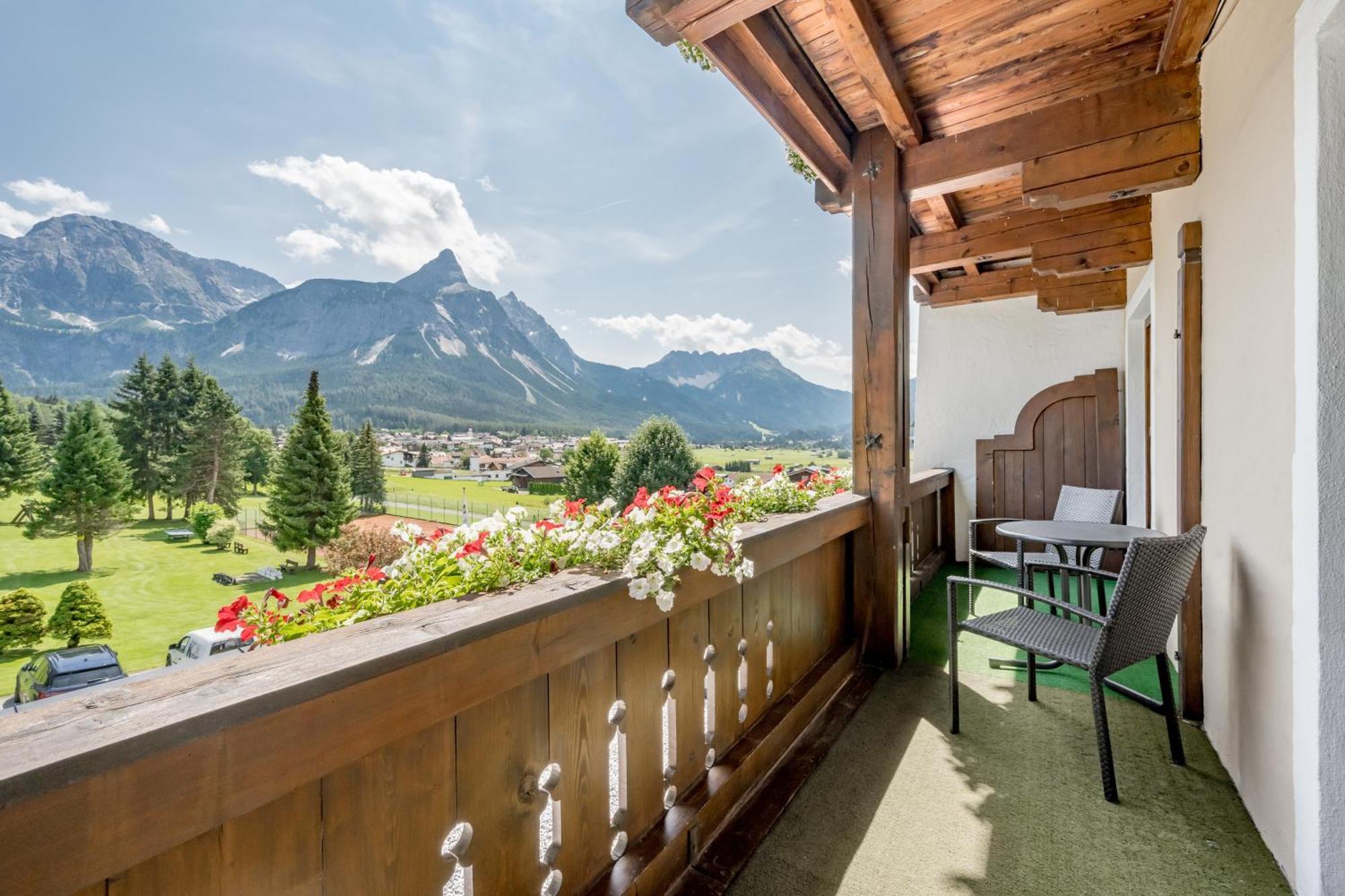 Wellness & Sporthotel Alpenhof Ehrwald Exterior foto